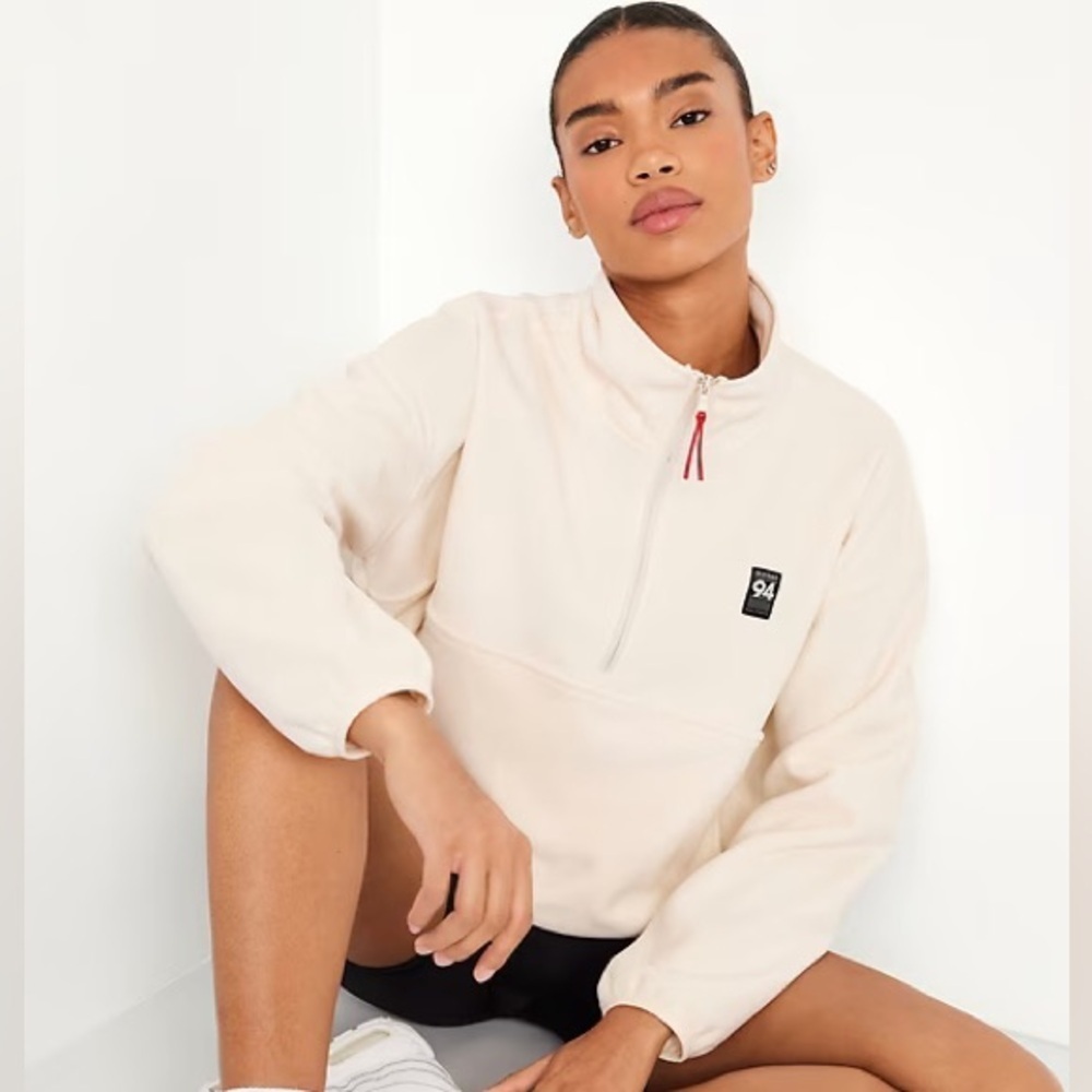 NWT! Old Navy Oversized Performance Microfleece Cropped Half Zip - Picture 3 of 6